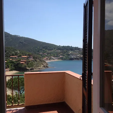 Punta Morcone Daire Capoliveri (Isola d'Elba)